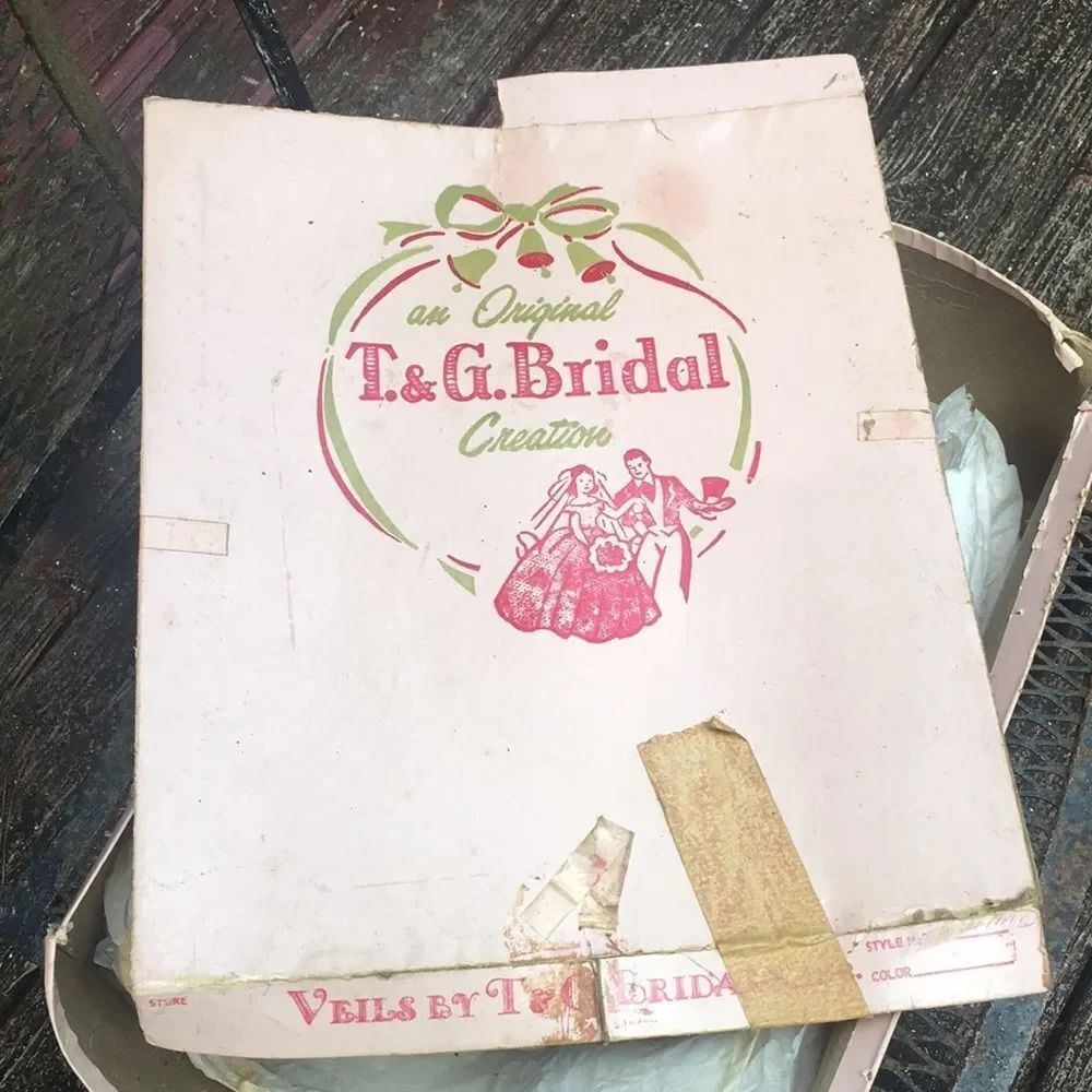 Vintage 1960’s T&G WEDDING HAT WITH VEIL - Picture 11 of 14